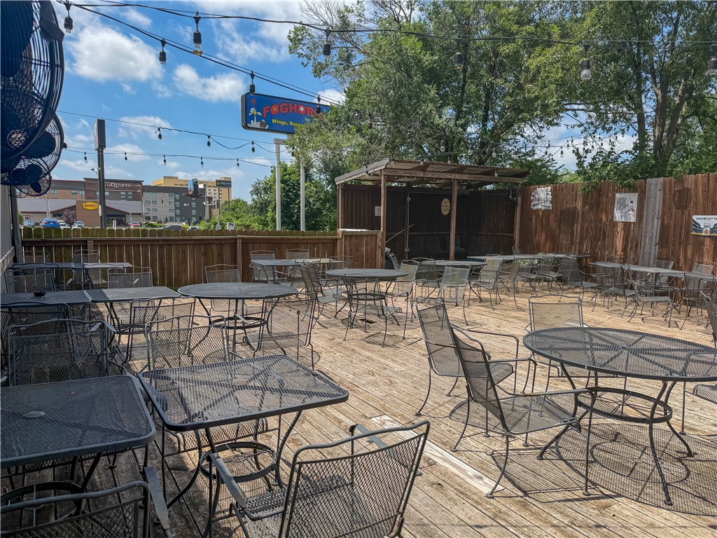Springdale Outlots - Commercial Lease