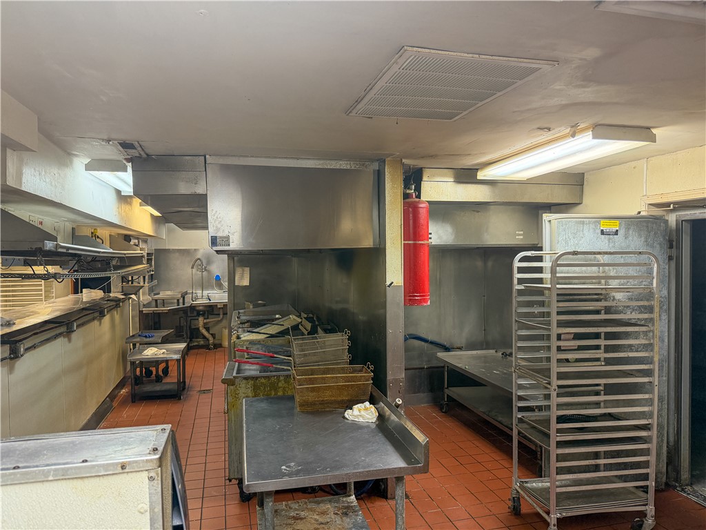 Springdale Outlots - Commercial Lease