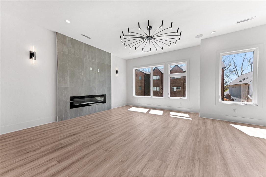 Polson Sub Bentonville - Residential Lease