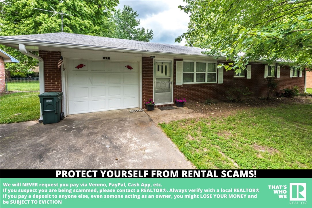 Available now! This great 4 bedroom home close to the university
features a large fenced in backyard you won't want to pass up. *Tenants responsible for all utilities and lawn maintenance. Pets negotiable. Deposit $1200. All appliances included.