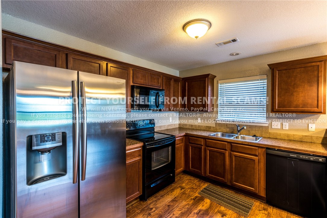 Commons At Walnut Crossing - Residential Lease