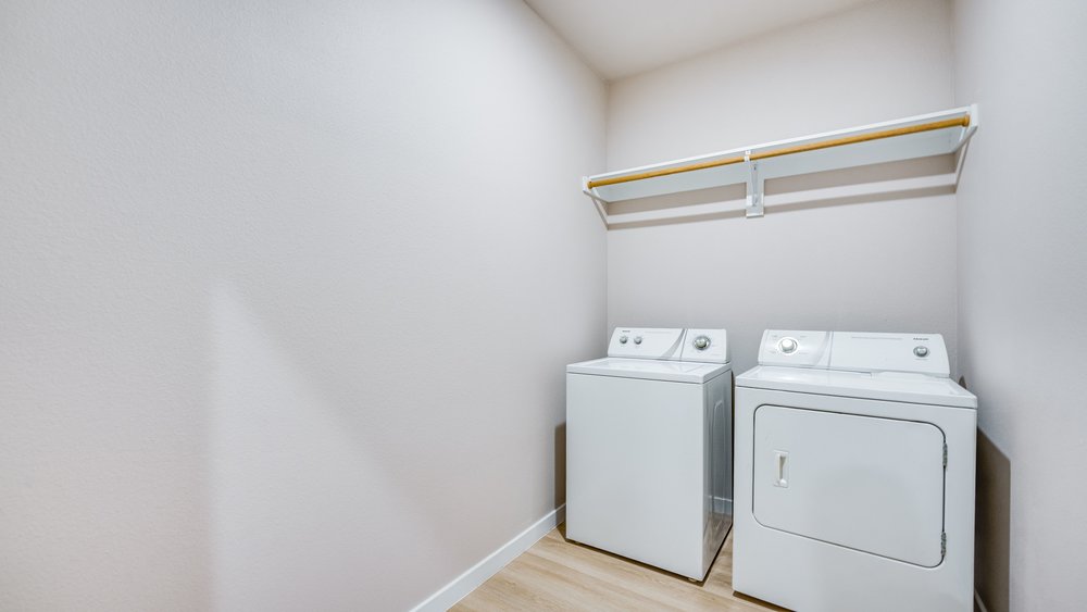 Cottonwood Place - Residential Lease