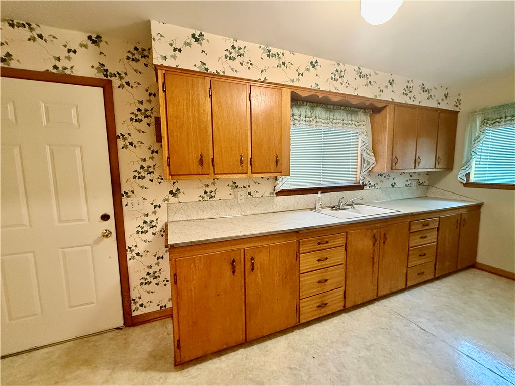 Gateway city - Residential