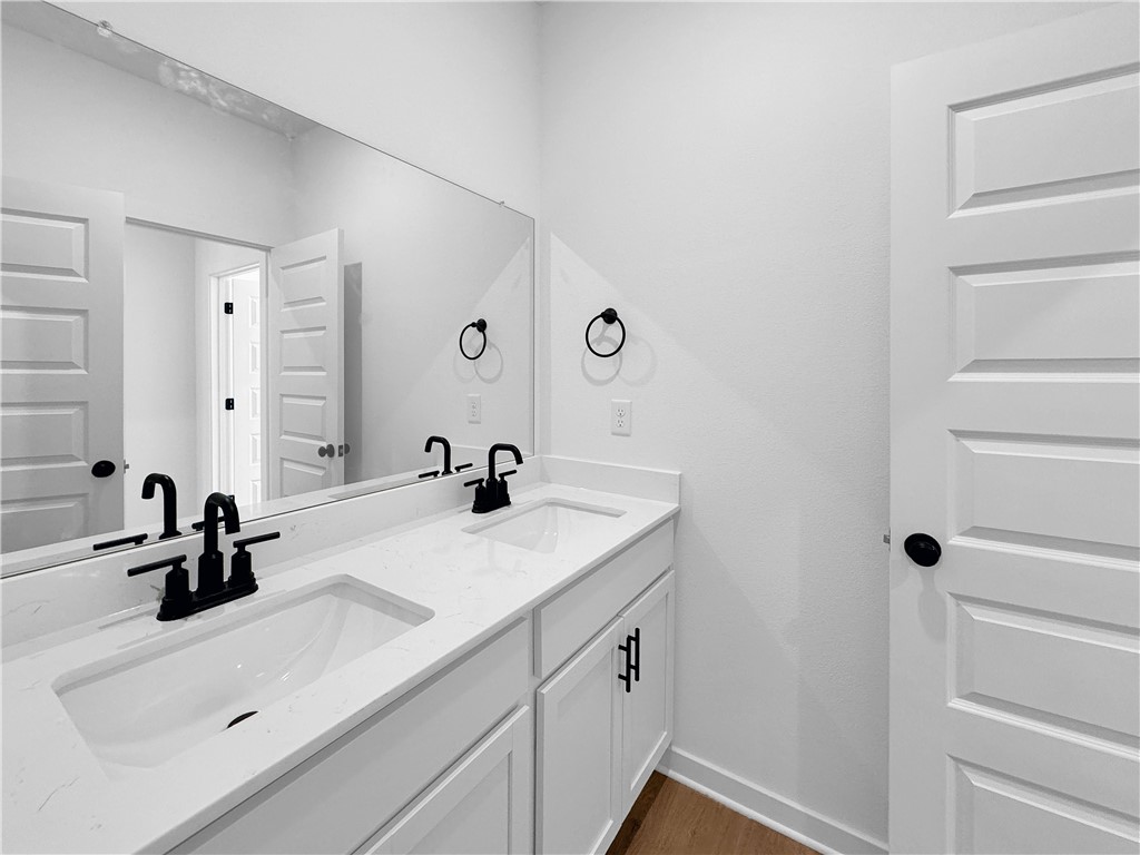Noah's Landing - Residential