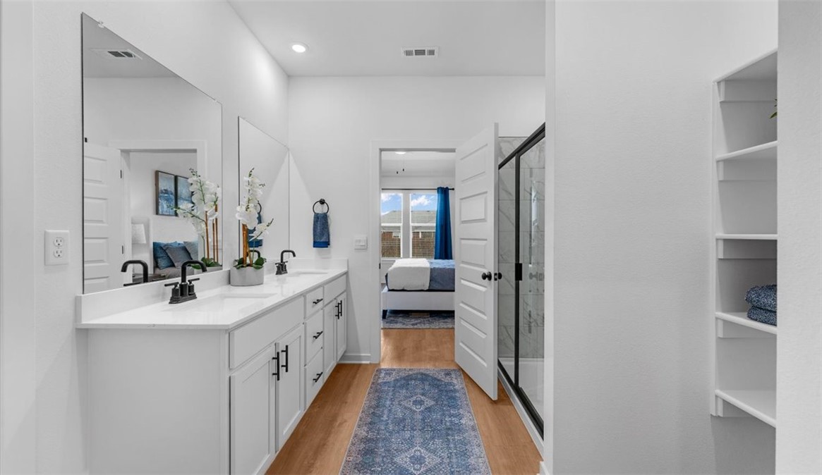 Noah's Landing - Residential