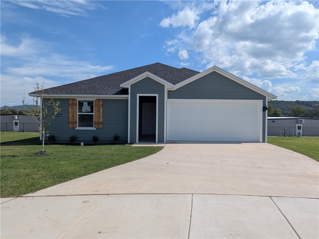 3 bedroom 2 bath home located in the Selah Meadows Subdivision in Prairie Grove! Instant access to the highway and the rapidly growing shopping and dining scene. Minutes from Farmington and Fayetteville! Home features LVP throughout making cleaning a breeze. Don't miss out to make this brand-new home yours.