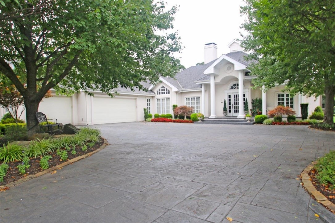 Pinnacle Golf & Cc Rogers - Residential