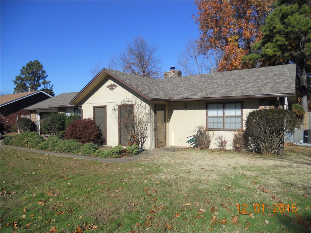Great starter 3 bed 2 bath comes with refrigerator, washer, and dryer. Roof and HVAC less than 5 years old. Master bedroom has walk-in closet, other bedrooms feature 2 closets. Stone fireplace - can be gas log or wood burning - divides main living room and dining area, each with new laminate flooring.. Extra living area leads to covered back porch and deck.