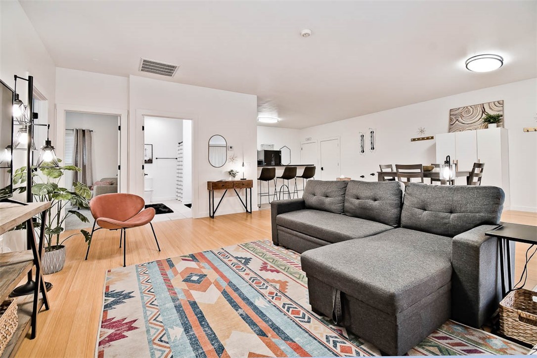 Dunn & Davis Add Bentonville - Residential Lease