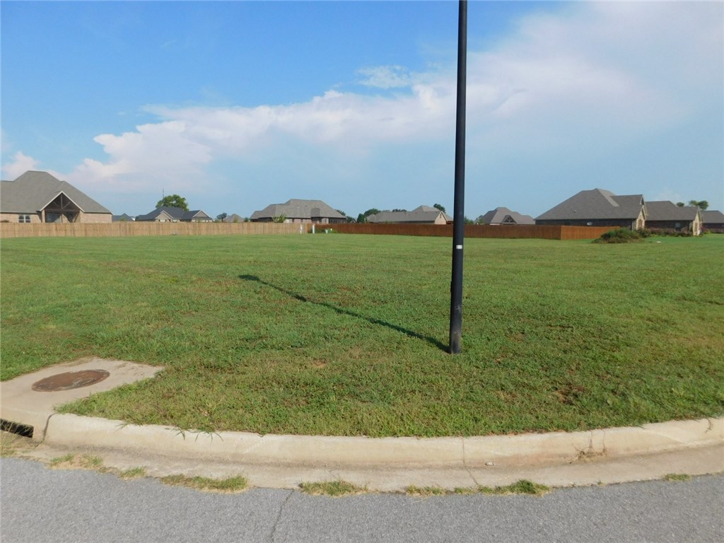 Farmington Outlots - Land