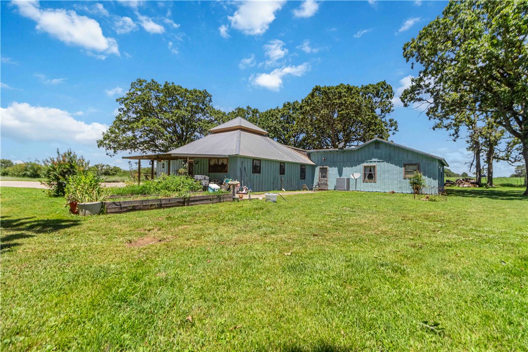 Searching for a home with character, space, and true country charm—this is it.
This beautifully maintained farmhouse-style home in Lincoln, Arkansas, where classic design meets thoughtful updates. This is not a cookie-cutter new build—it’s a home that has been well cared for, upgraded where it matters, and full of warmth and personality.
This property offers the perfect blend of peaceful country living with functional space for everyday life.
Inside, you’ll find:
?? 4 bedrooms, 2 bathrooms
?? A layout designed for comfortable living
?? Updated systems including HVAC (2020), plumbing, electrical, and more
?? Spacious kitchen with ample cabinetry and large pantry for canning supplies
Step outside and enjoy:
?? A stocked pond
?? Fenced areas ready for small livestock
?? Raised garden beds
?? Room to roam, relax, and truly enjoy your land
This home has been lovingly updated without losing its farmhouse soul—giving you the best of both worlds: reliability and charm.