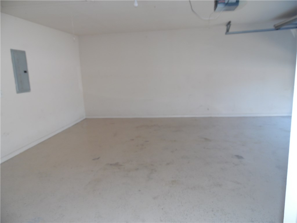 Green Ash Ct - Residential Lease