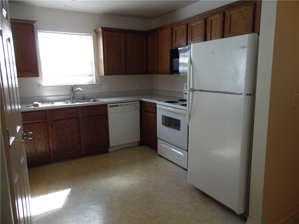 Green Ash Ct - Residential Lease