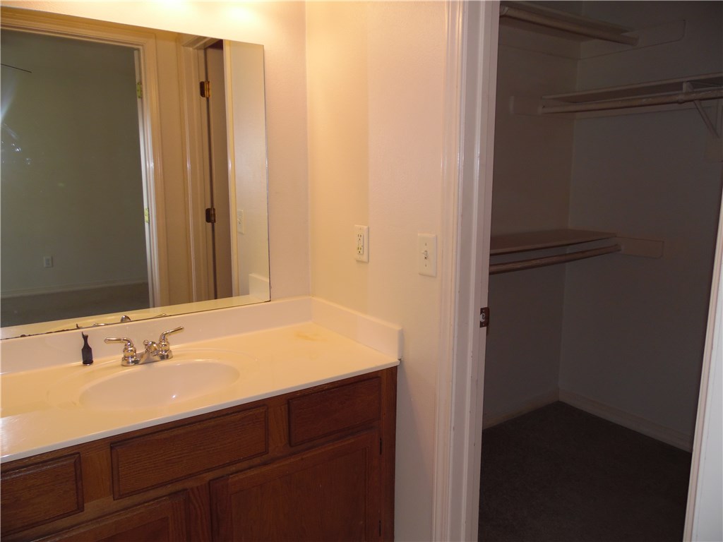 Green Ash Ct - Residential Lease