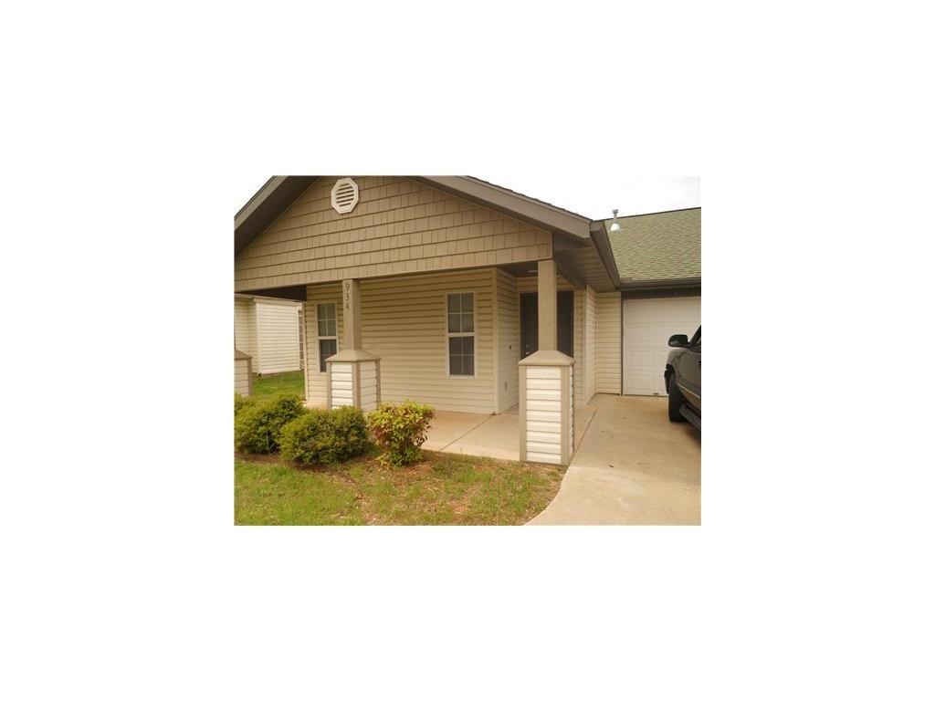 3 bd /2 bth with a shared driveway. Lawncare is included.