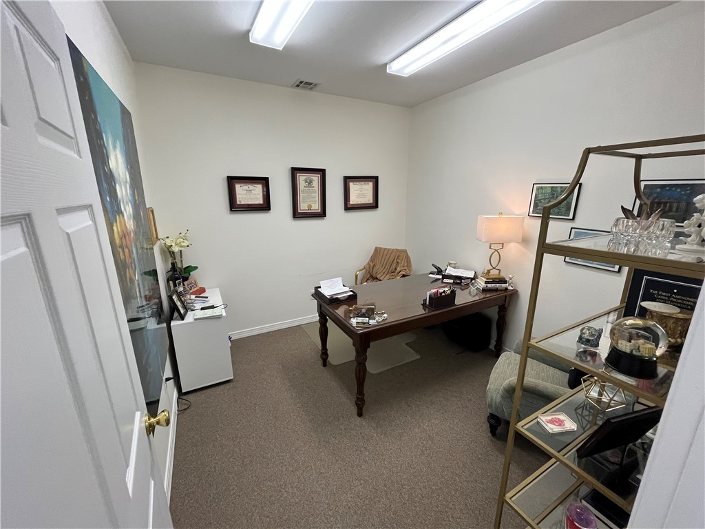 Oak Trace 3 - Commercial Lease
