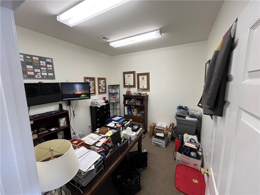 Oak Trace 3 - Commercial Lease