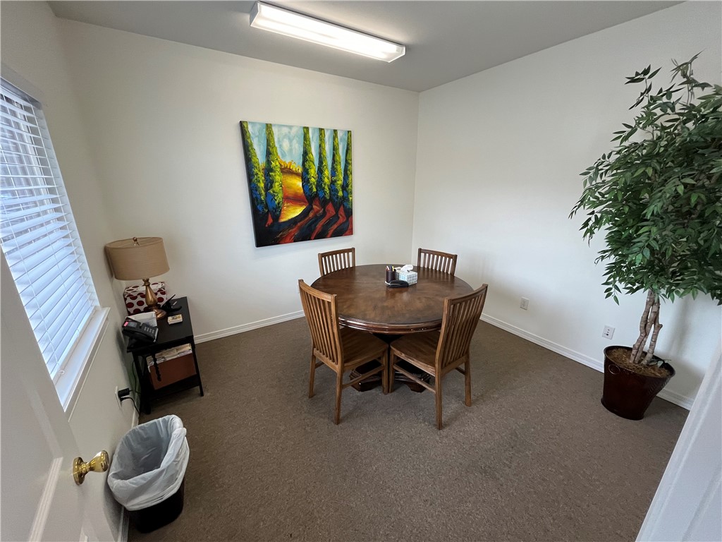 Oak Trace 3 - Commercial Lease
