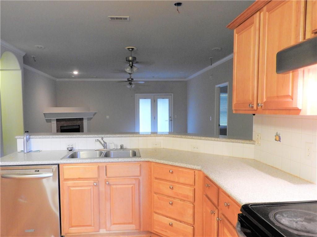 Patrick Place Ph Iii Rogers - Residential Lease