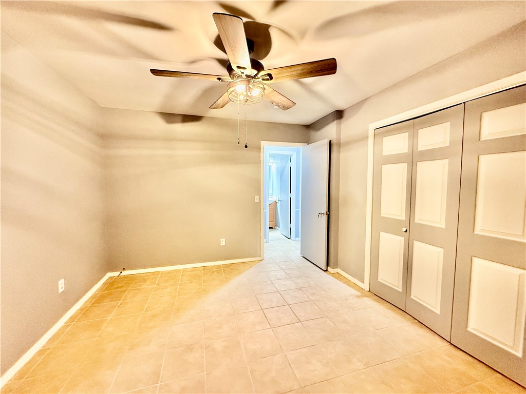 Townhouse Tct 3 A/K/A Drake Court Bvv - Residential