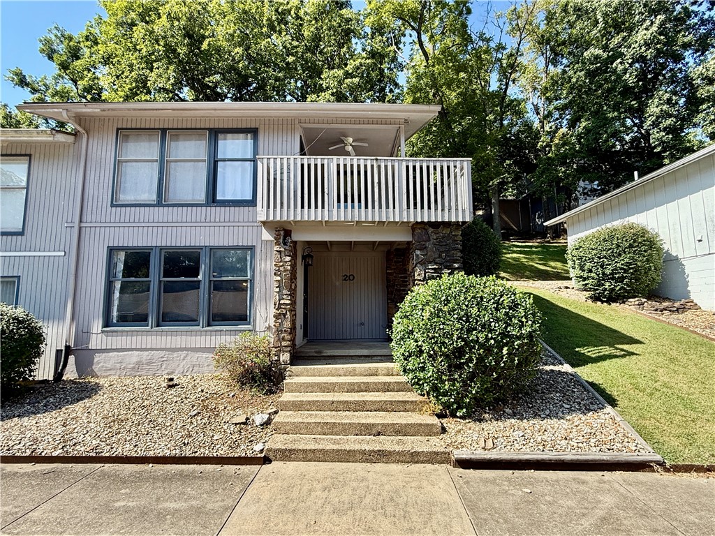 Townhouse Tct 3 A/K/A Drake Court Bvv - Residential
