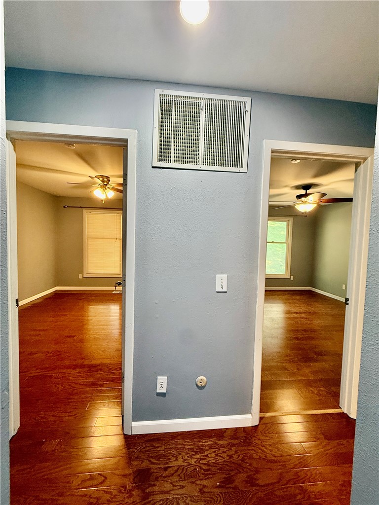 Townhouse Tct 3 A/K/A Drake Court Bvv - Residential