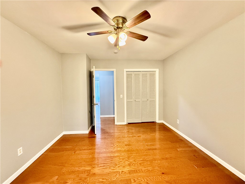 Townhouse Tct 3 A/K/A Drake Court Bvv - Residential