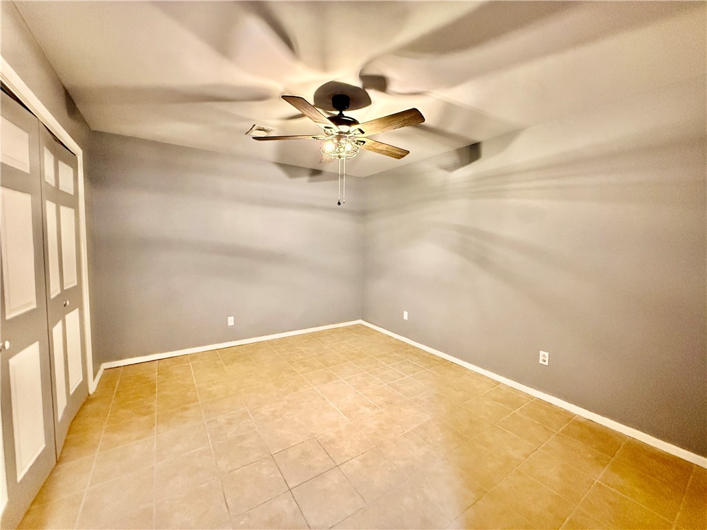 Townhouse Tct 3 A/K/A Drake Court Bvv - Residential