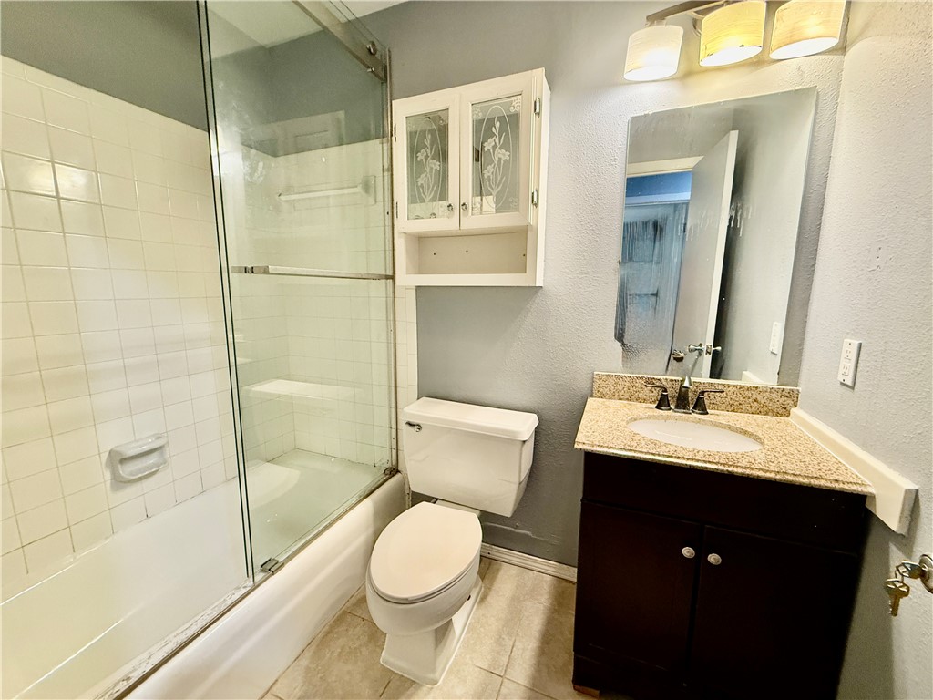 Townhouse Tct 3 A/K/A Drake Court Bvv - Residential