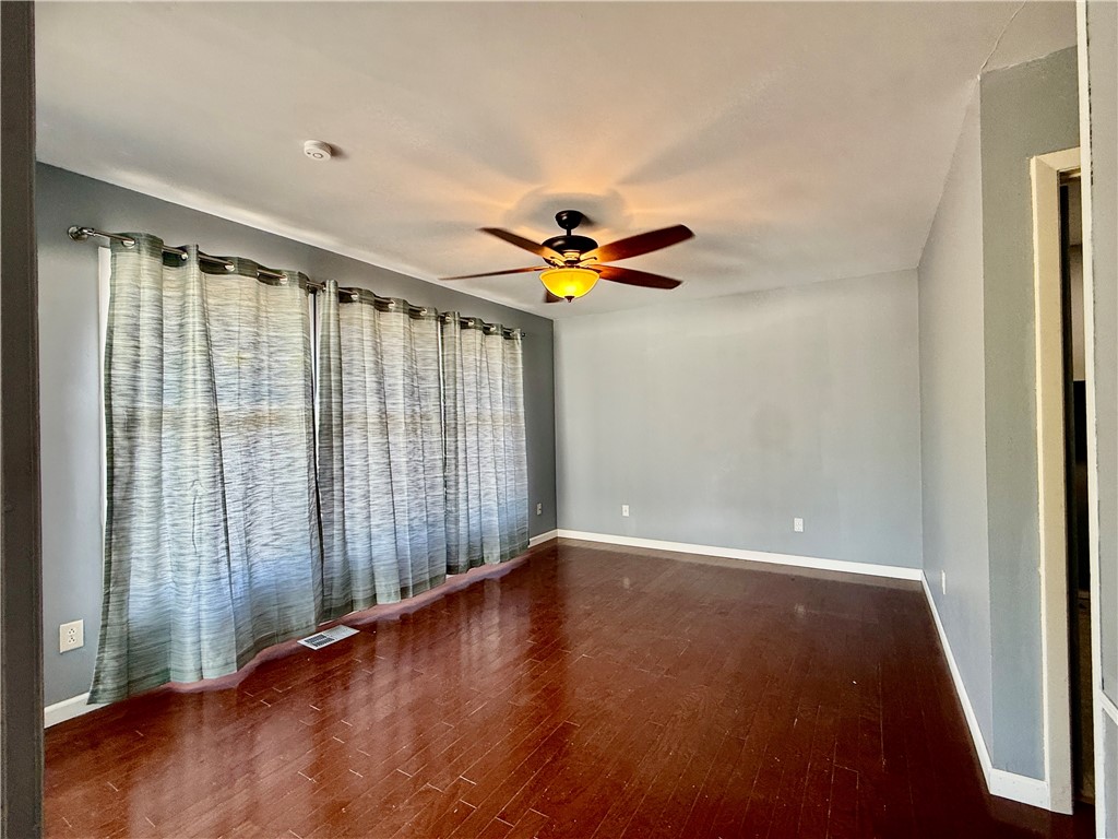 Townhouse Tct 3 A/K/A Drake Court Bvv - Residential