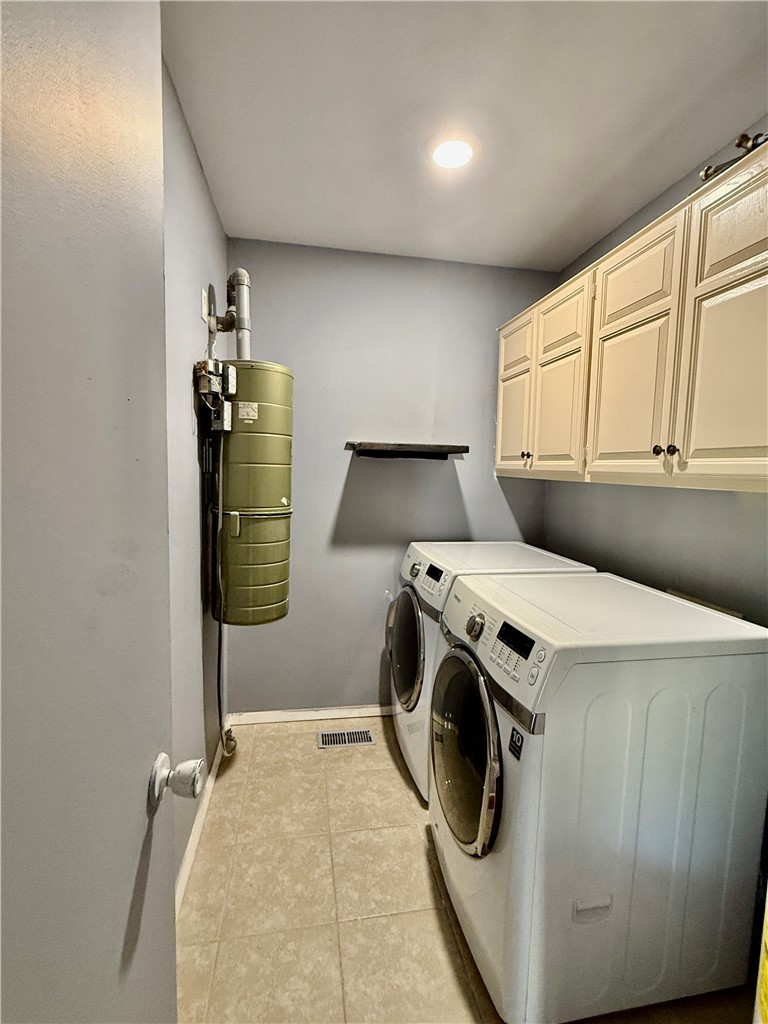 Townhouse Tct 3 A/K/A Drake Court Bvv - Residential