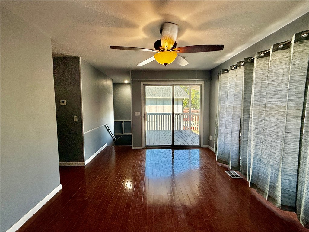 Townhouse Tct 3 A/K/A Drake Court Bvv - Residential