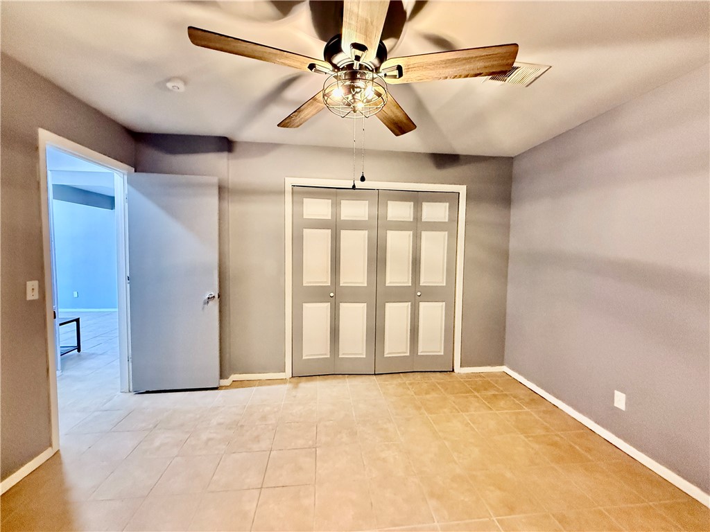 Townhouse Tct 3 A/K/A Drake Court Bvv - Residential