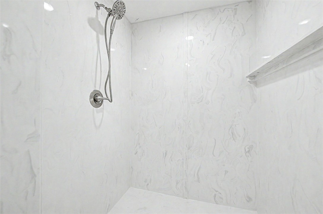 24-15-33 - Residential