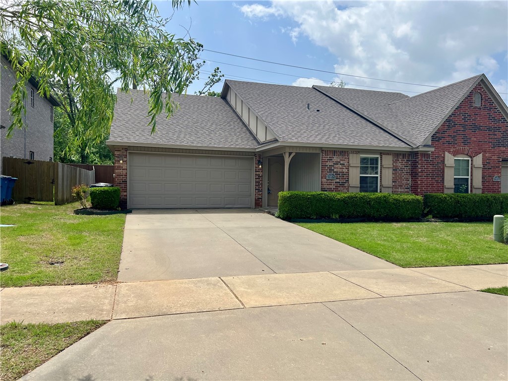 Well-maintained home in a great location! This floor plan offers 3 beds, 2 baths, large living room and kitchen, separate utility area, 2 car attached garage, and private backyard. POA maintained lawncare, plus enjoy additional community amenities; pool, clubhouse & fitness center. Convenient to all things Bentonville, Centerton & Rogers. New paint, new flooring, new roof. Turnkey & Move-in ready, schedule your showing today!