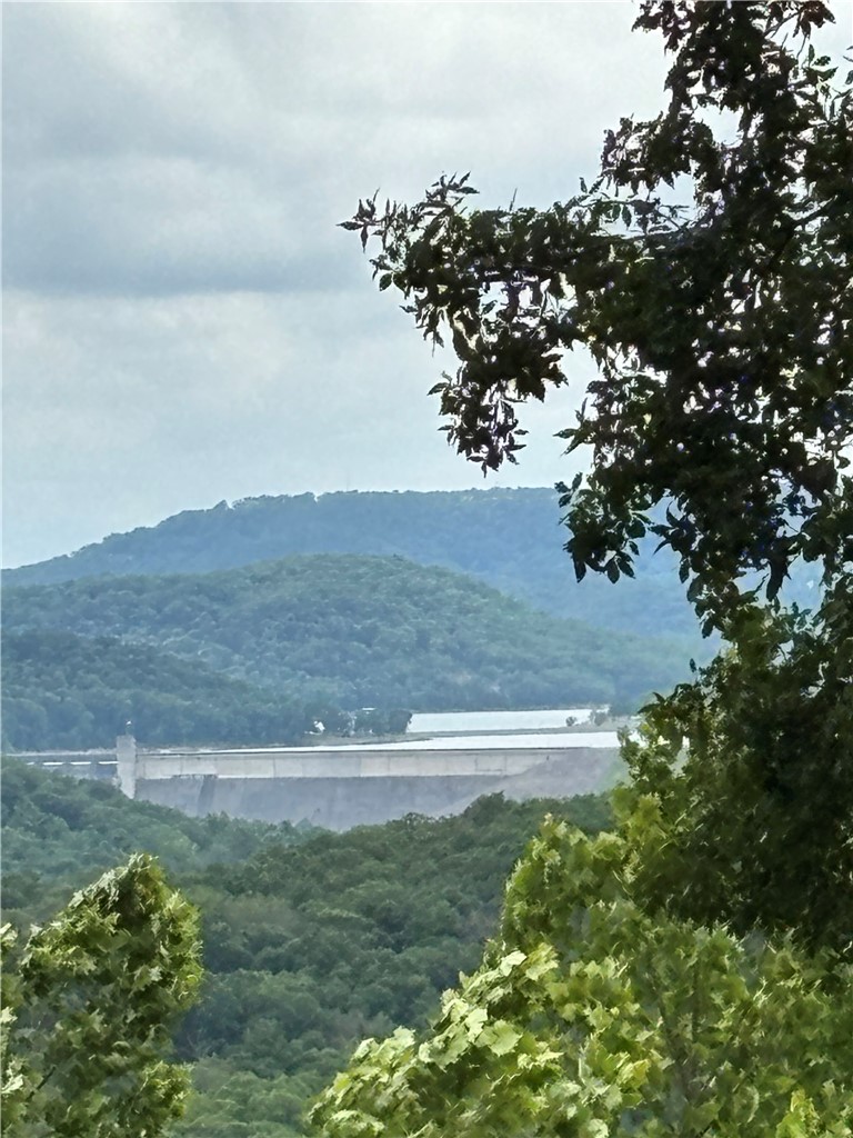 Clayborn Creek - Land