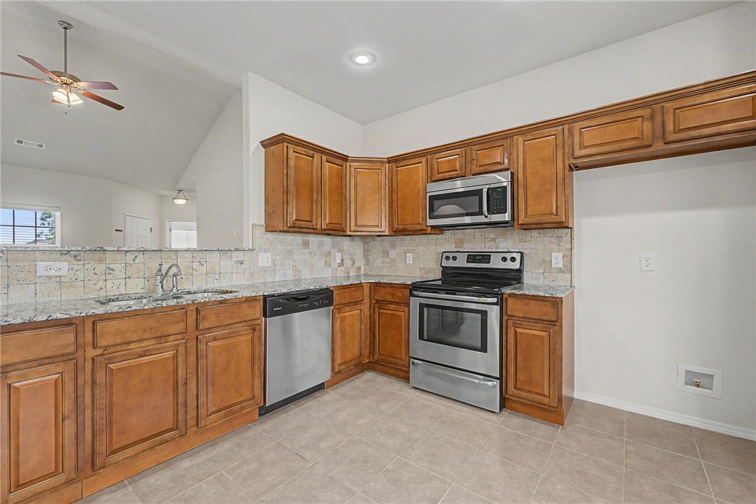 Lakewood Sub Ph Ii Lowell - Residential