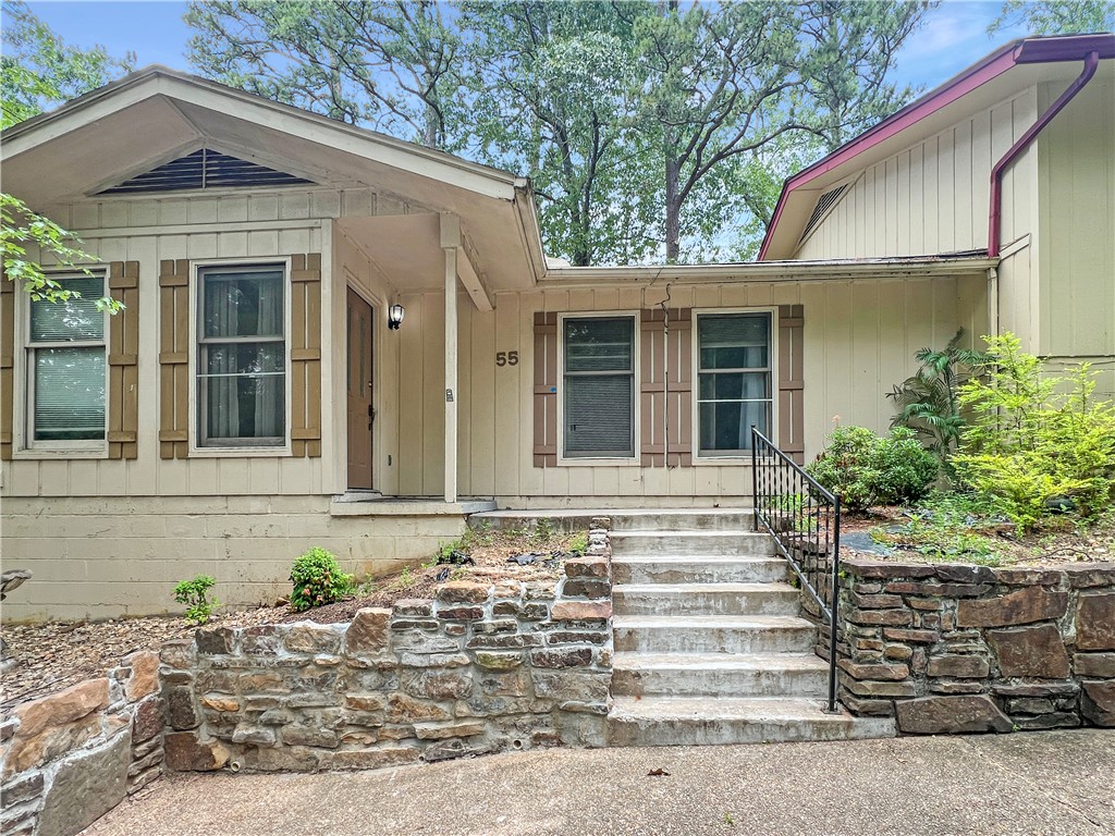 Townhouse Tct 3 A/K/A Drake Court Bvv - Residential