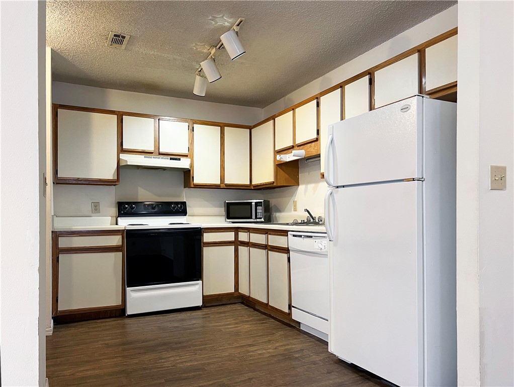 Green Acres Sub - Residential Lease