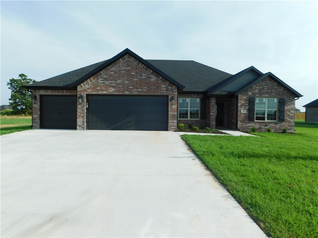 Beautiful new 4BR/2BA/3 car garage home on huge .40 acre lot located in Harber School District. Formal dining room, office/study with french doors, covered patio, granite counter tops, stainless appliances, open floor plan, gas cook top, crown molding, wood floors and many high quality finishing touches. Seller will pay $3,000 of the Buyer's closing costs.  Don't miss it!