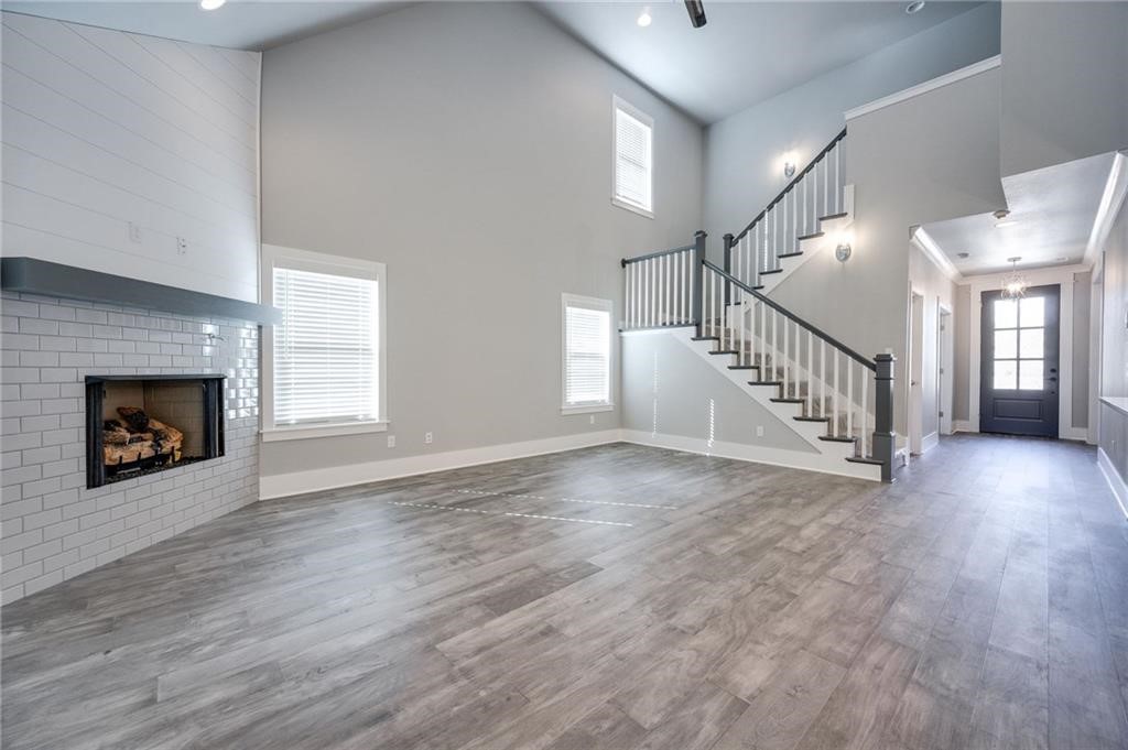 Starr Lake - Residential Lease