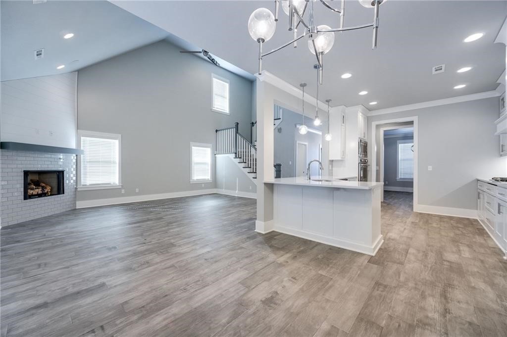Starr Lake - Residential Lease