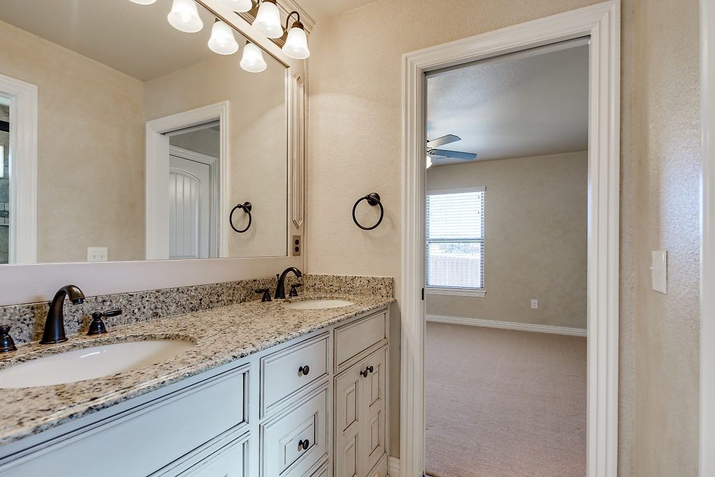 Riverwalk Farm Estates Ph IV Bentonville - Residential