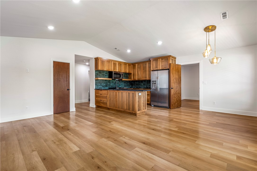 Hendrix Sub Bentonville - Residential Lease