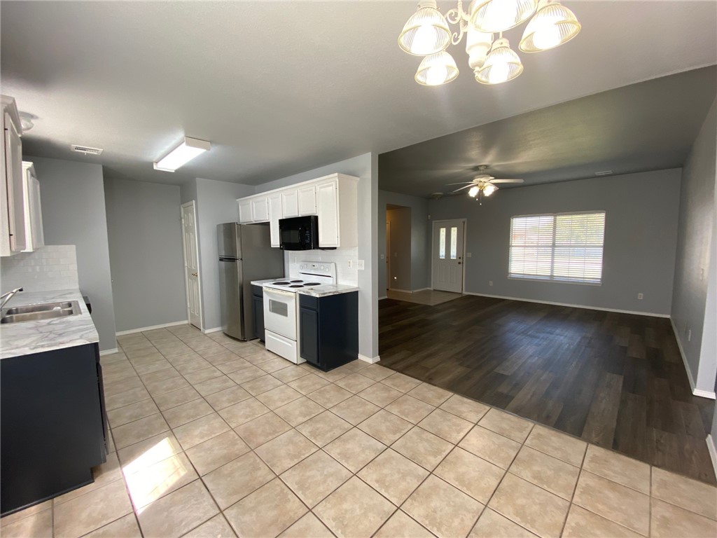 Centerpoint Sub Ph 5 Centerton - Residential Lease