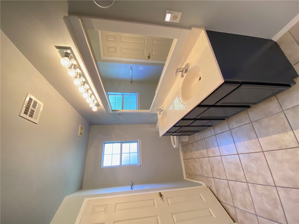 Centerpoint Sub Ph 5 Centerton - Residential Lease