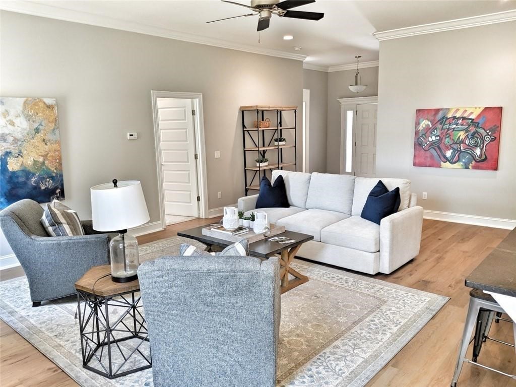Wagon Wheel Crossing - Residential Lease