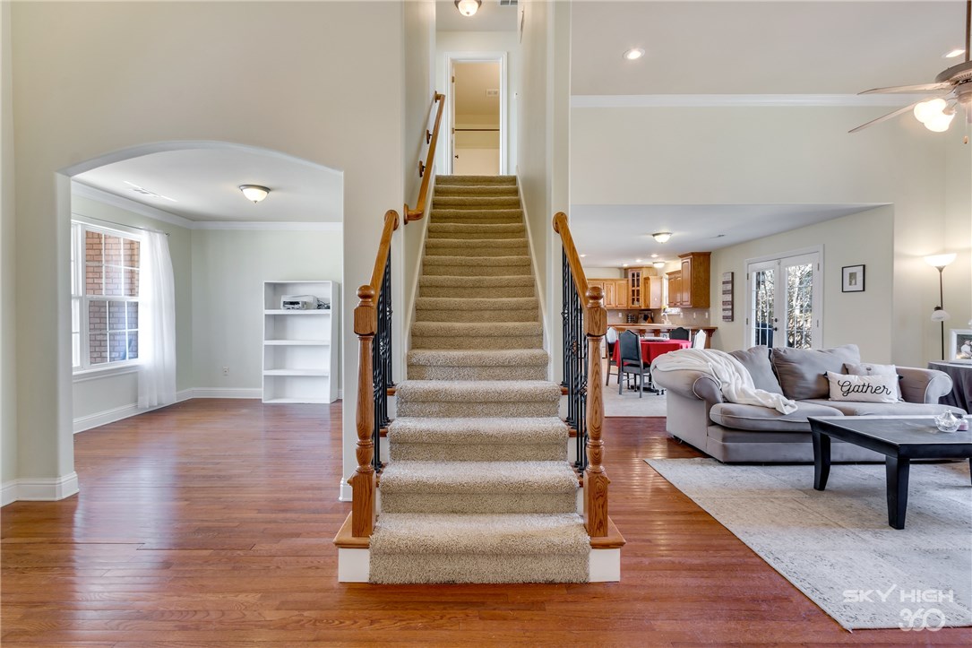 Stoney Creek Place Sub Rogers - Residential