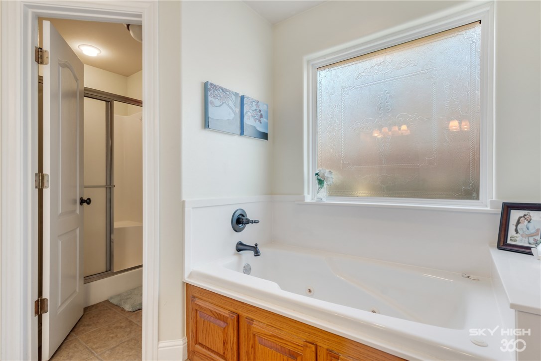 Stoney Creek Place Sub Rogers - Residential