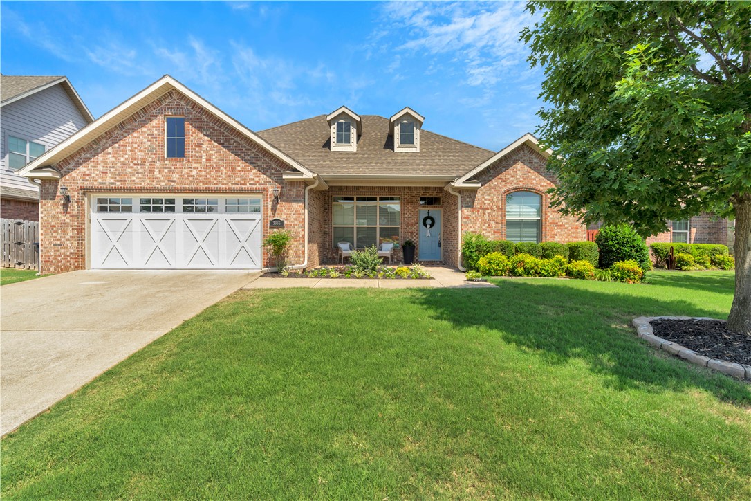 Beautifully maintained 4BR/2BA home in the highly desirable Legendary Subdivision. This 2,105 sq. ft home features a split floor plan, open concept living, granite countertops and abundant natural light. Enjoy the fenced backyard plus community amenities including a clubhouse and pool conveniently located near Shaw Elementary & Shaw Family Park. This is a must see!
